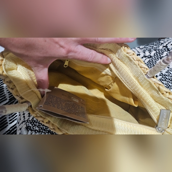 SUN N SAND Anne Ormsby Woven Hand Bag With Beach Scene. NWT - Picture 12 of 15